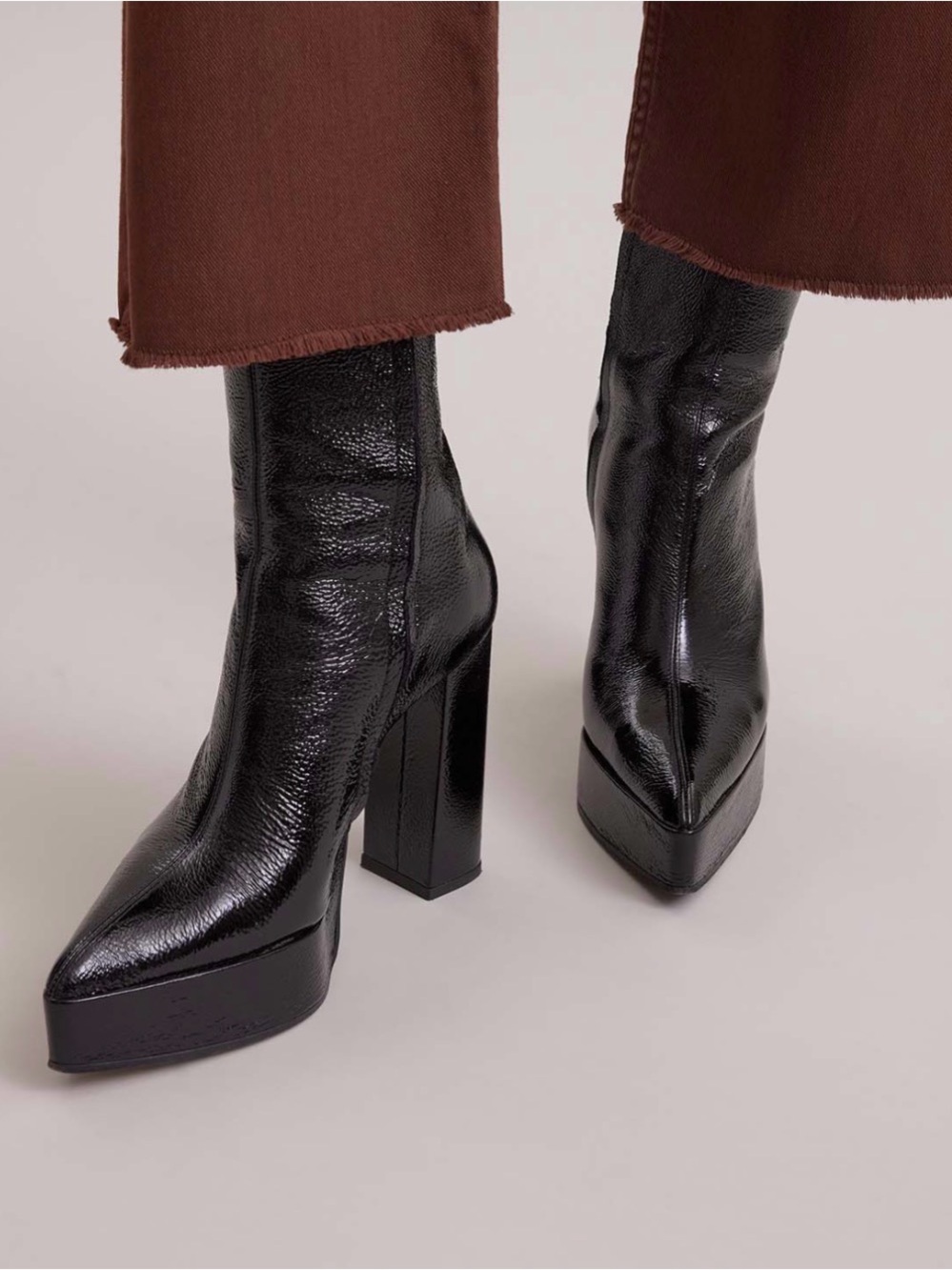 Anne Fontaine Black Platform Pointed Toe Block Heel Boots size 39/8.5